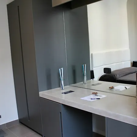 Gramsci Luxury * Napoli