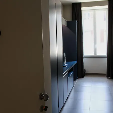 Pensión Gramsci 21 3*